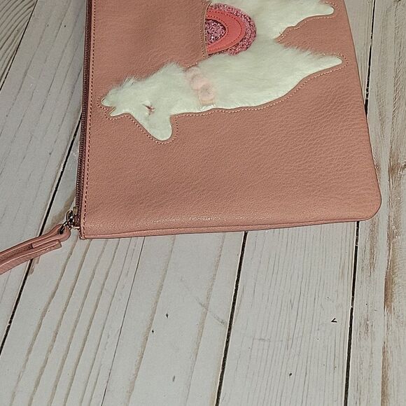 Lauren Conrad LC  Prism Large Wristlet  White Furry Llama - Picture 5 of 7